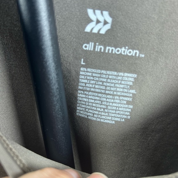 All in Motion Brown Boxy Crop T-Shirt Short Sleeve - Picture 5 of 6